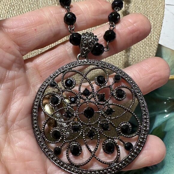 Vintage Glass Mourning Bead Victorian Style Medallion Necklace 16” - Picture 2 of 4